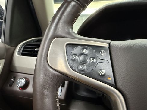 Used 2015 GMC Yukon Denali w/ Open Road Package AWD/4WD image 16