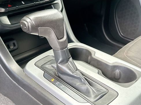 Used 2019 Chevrolet Colorado LT RWD image 13