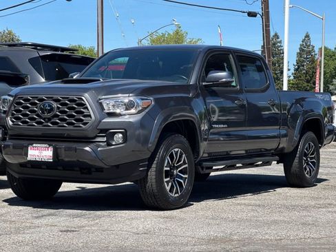 Certified 2023 Toyota Tacoma TRD Sport w/ TRD Premium Sport Package AWD/4WD image 7