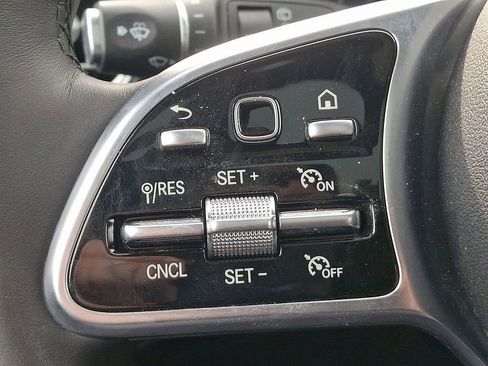 Used 2021 Mercedes-Benz GLC 300 4MATIC image 22