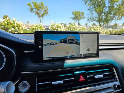 Used 2026 Genesis G70 2.5T image 32