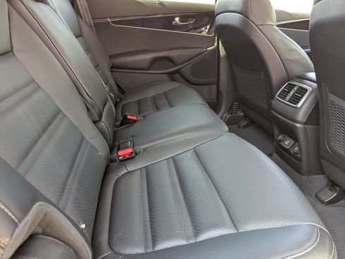 Used 2016 Kia Sorento EX w/ EX Premium Package image 11