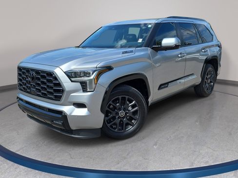 Used 2024 Toyota Sequoia Platinum AWD/4WD image 1