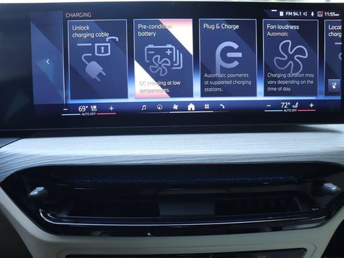 Used 2025 BMW i4 eDrive40 w/ Premium Package RWD image 40