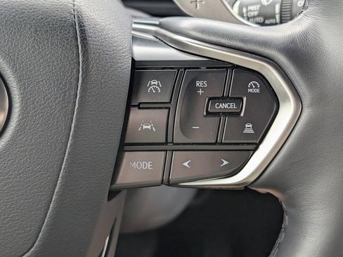 Used 2025 Lexus GX 550 image 21