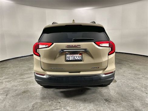 Used 2022 GMC Terrain AT4 w/ Infotainment Package II image 7