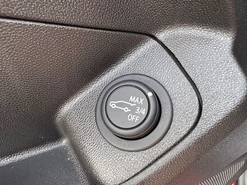 Used 2023 GMC Terrain SLT FWD image 26