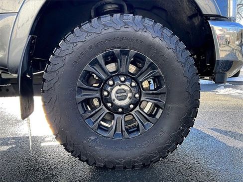 Used 2022 Ford F250 Lariat w/ Tremor Off-Road Package image 9