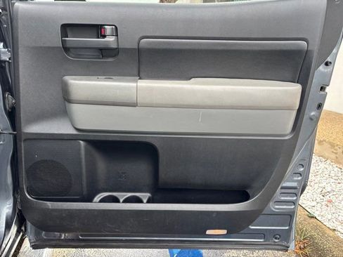 Used 2010 Toyota Tundra 4x4 CrewMax image 43