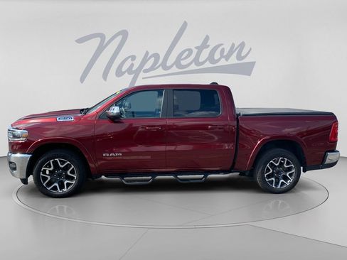 Used 2025 RAM 1500 Laramie AWD/4WD image 4