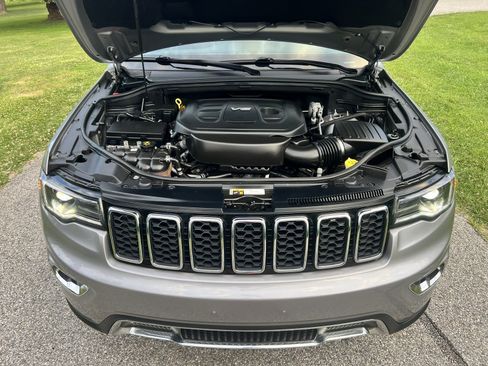 Used 2019 Jeep Grand Cherokee Limited w/ Luxury Group II AWD/4WD image 26