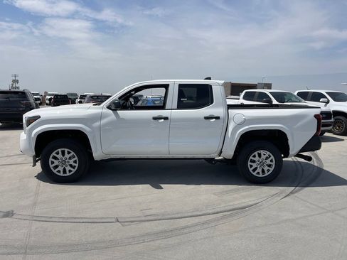 Used 2026 Toyota Tacoma SR AWD/4WD image 6
