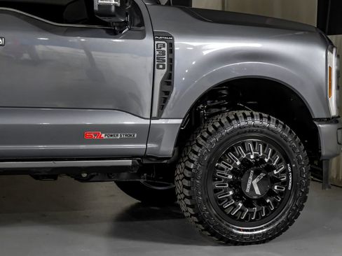 Used 2024 Ford F350 Platinum image 8