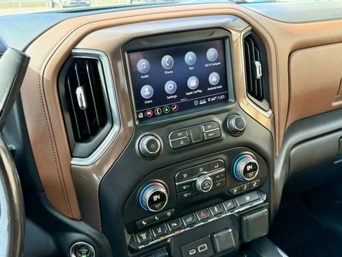 Used 2020 Chevrolet Silverado 3500 High Country image 28