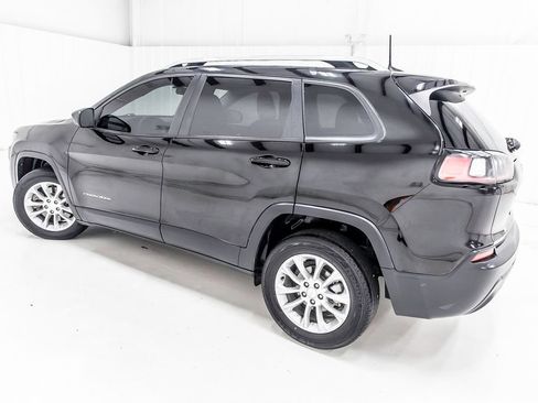 Used 2020 Jeep Cherokee Latitude FWD image 5