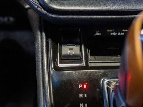 Used 2022 Subaru Outback Wilderness w/ Wilderness Package image 27