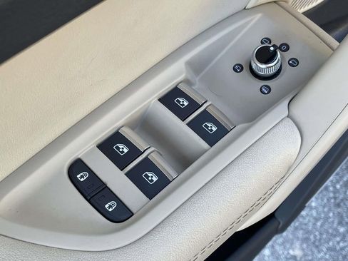 Used 2024 Audi Q5 2.0T Premium Plus image 6