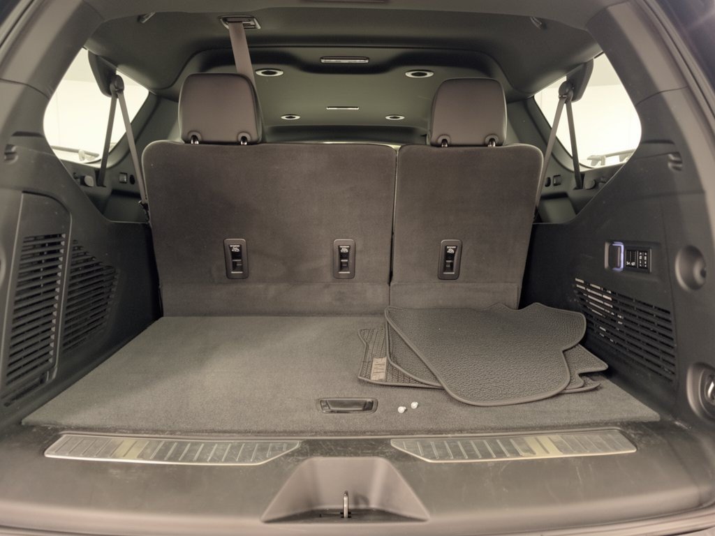 Used 2022 GMC Yukon XL Denali w/ Max Trailering Package RWD image 28