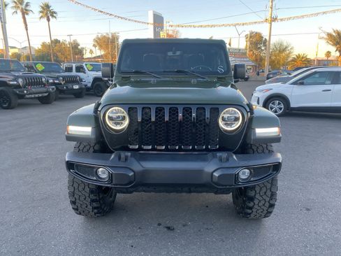 Used 2021 Jeep Gladiator Sport image 2