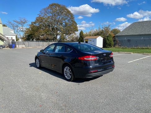 Used 2019 Ford Fusion SE image 8