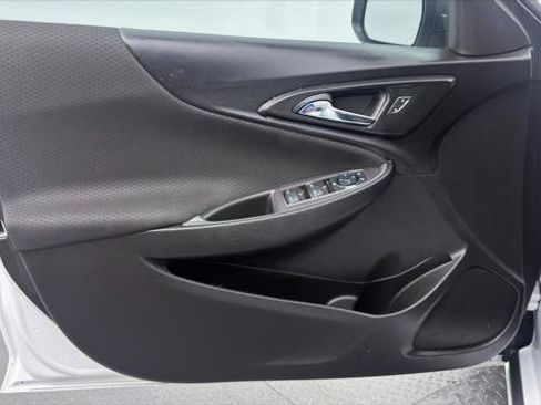 Used 2022 Chevrolet Malibu LS FWD image 13