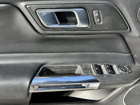 Certified 2022 Ford Mustang Premium image 8