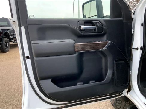 Used 2022 GMC Sierra 3500 SLE w/ SLE Convenience Package image 21