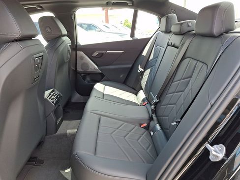New 2027 BMW 530i xDrive AWD/4WD image 9