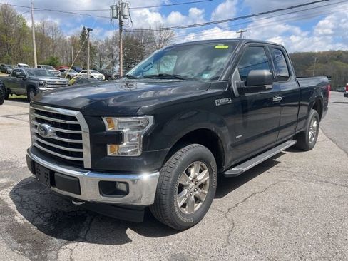 Used 2015 Ford F150 XLT w/ Equipment Group 301A Mid AWD/4WD image 10