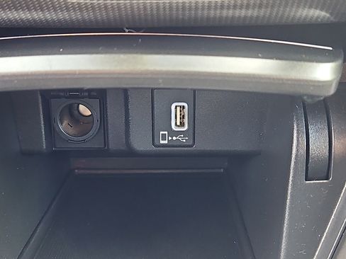 Used 2018 Honda Accord Sport image 8