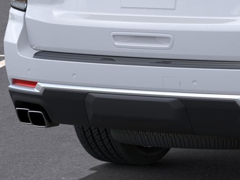 New 2026 Chevrolet Suburban High Country image 14