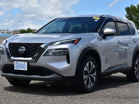 Used 2023 Nissan Rogue SV FWD image 1