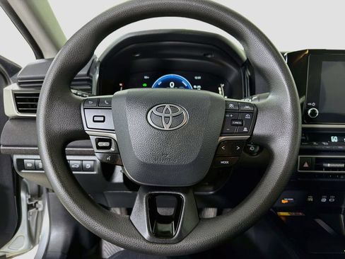 Used 2025 Toyota Camry LE FWD image 15