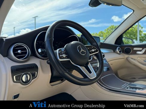Certified 2021 Mercedes-Benz GLC 300 4MATIC image 17