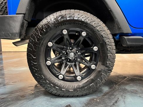 Used 2016 Jeep Wrangler Unlimited Sport image 22