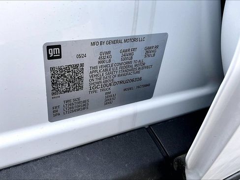 New 2024 GMC Sierra 3500 Pro w/ Fleet Convenience Package RWD image 11