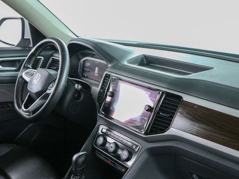 Used 2022 Volkswagen Atlas SE FWD image 26