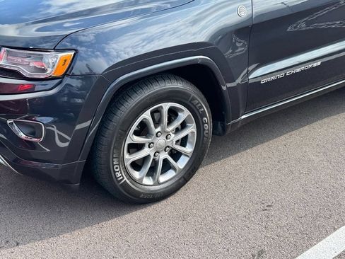 Used 2016 Jeep Grand Cherokee Overland AWD/4WD image 4