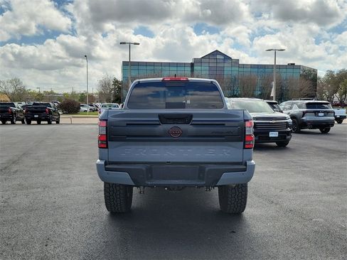 Used 2025 Nissan Frontier PRO-4X image 16