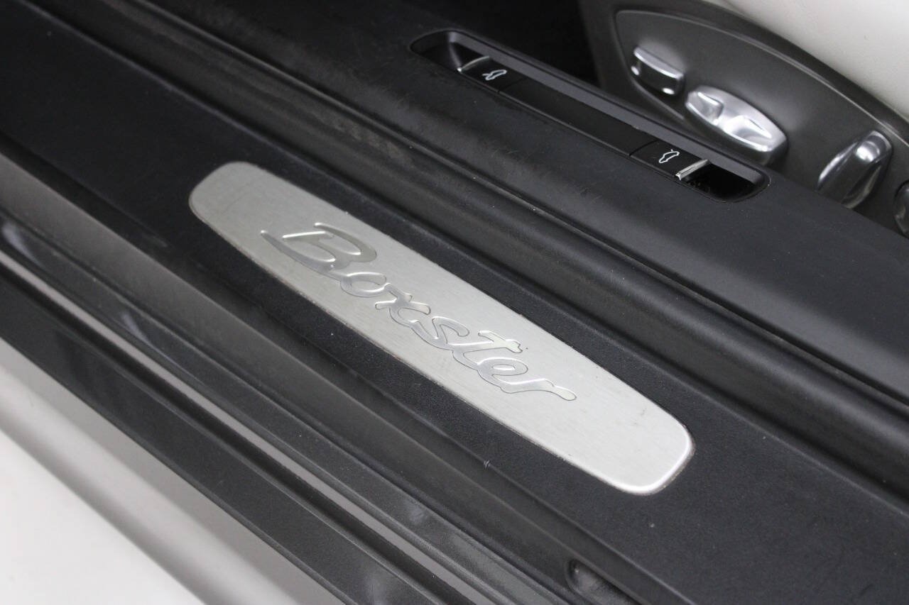 Used 2013 Porsche Boxster RWD image 19