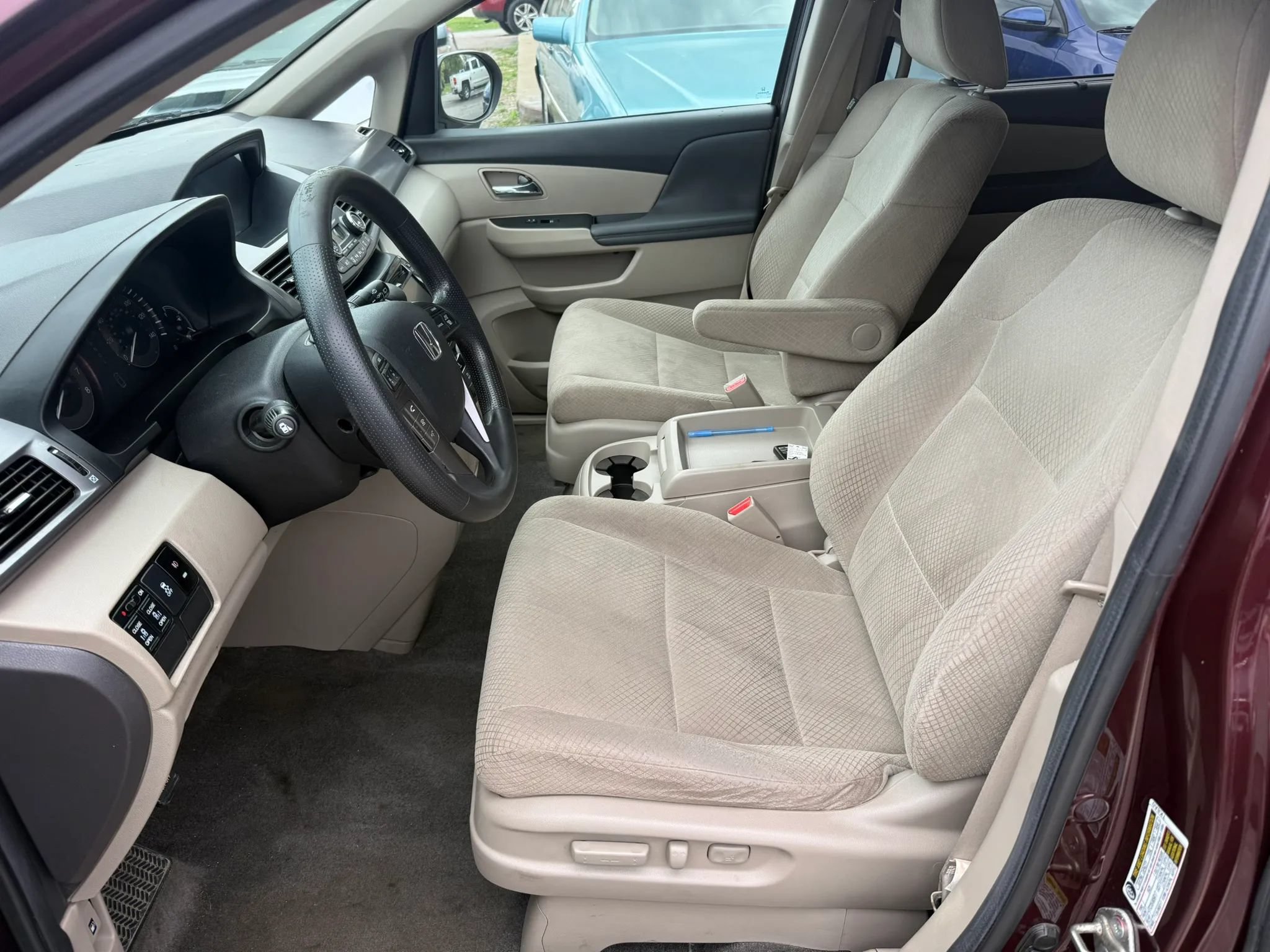 Used 2014 Honda Odyssey EX image 11