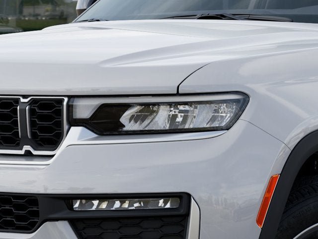 New 2026 Jeep Grand Cherokee Limited AWD/4WD image 10