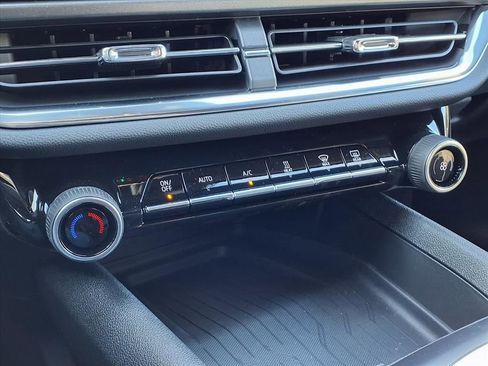 New 2026 Chevrolet Equinox EV LT image 22