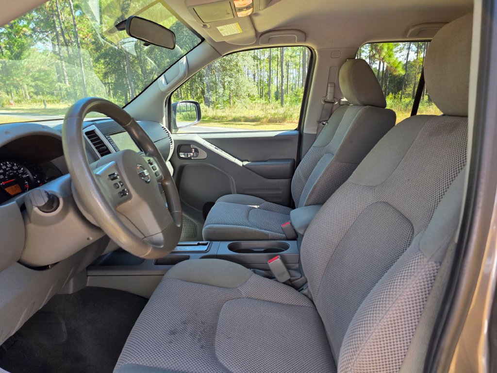 Used 2019 Nissan Frontier SV RWD image 13