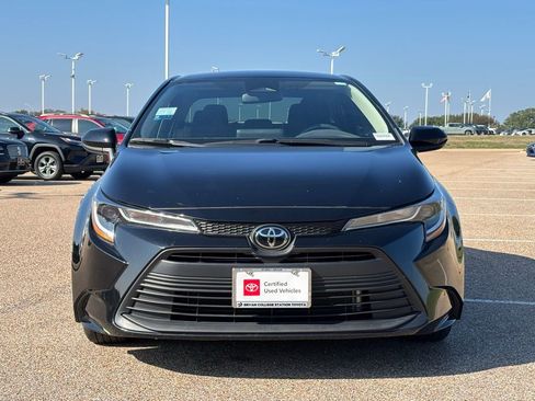 Used 2024 Toyota Corolla LE image 3