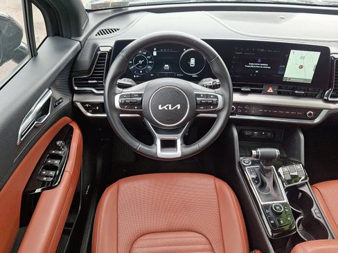 Used 2023 Kia Sportage SX image 11