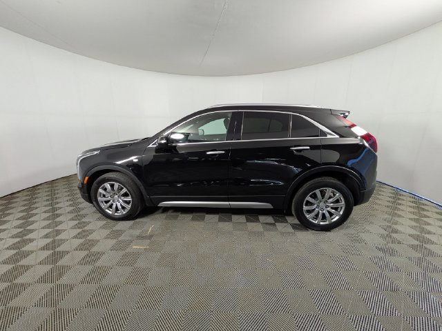 Certified 2023 Cadillac XT4 Premium Luxury w/ Cold Weather Package FWD image 18