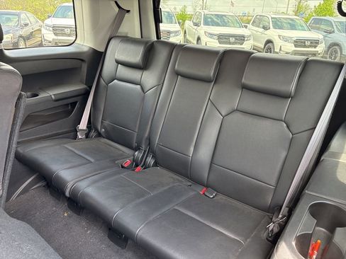 Used 2010 Honda Pilot EX-L image 16