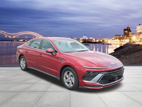 Used 2026 Hyundai Sonata SE FWD image 5