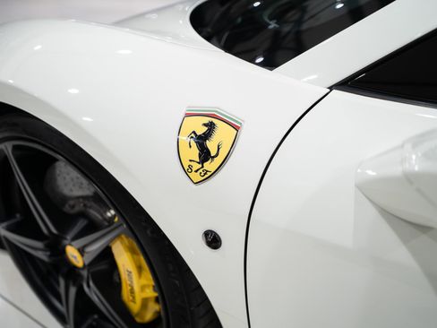 Used 2013 Ferrari 458 Spider RWD image 44